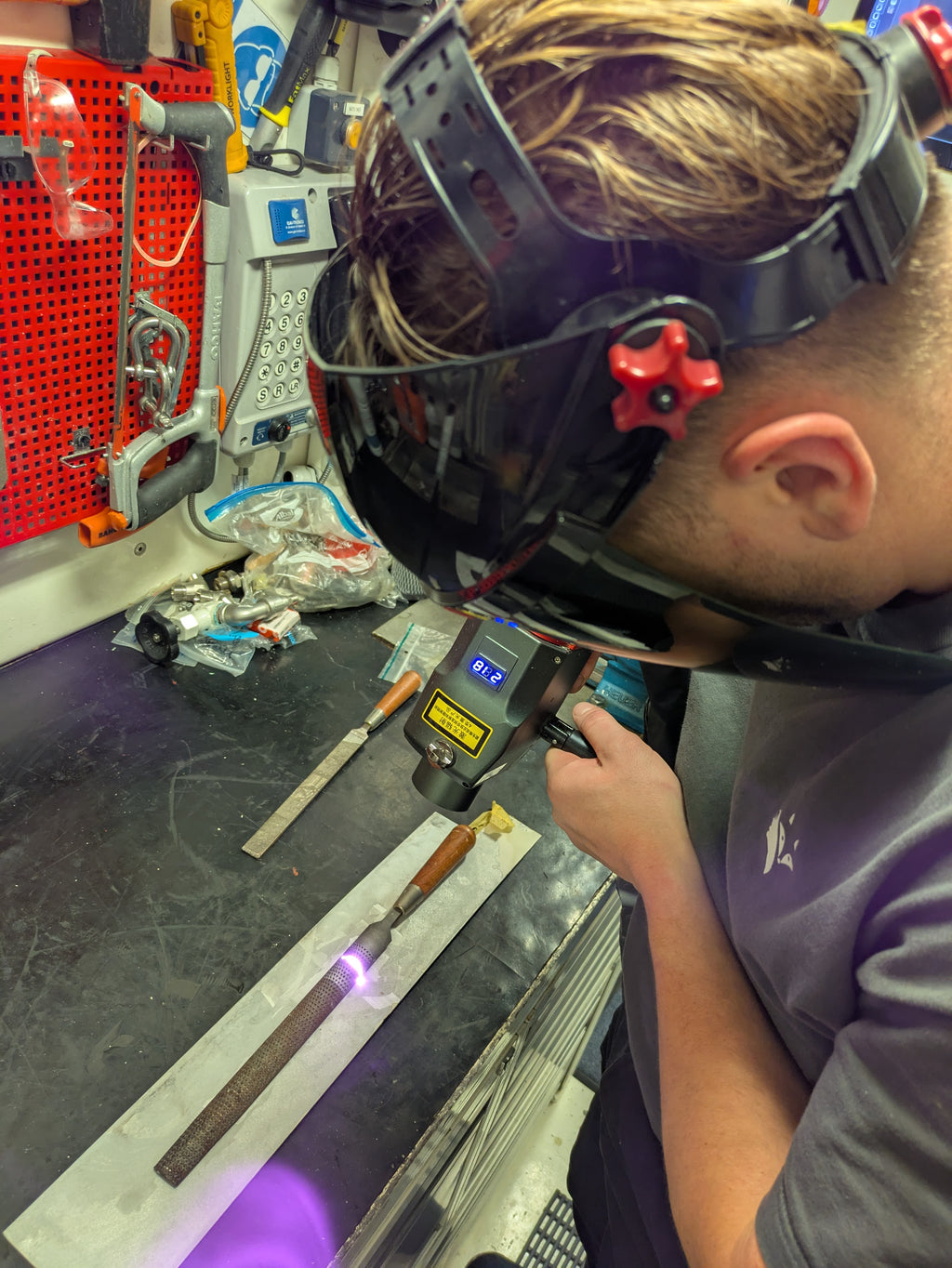 Laser cleaning machine